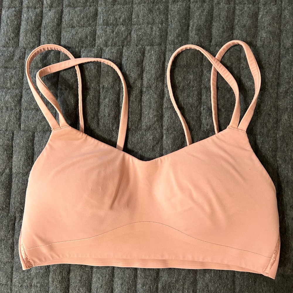 Ike a cloud lululemon bra. Super cute and like new